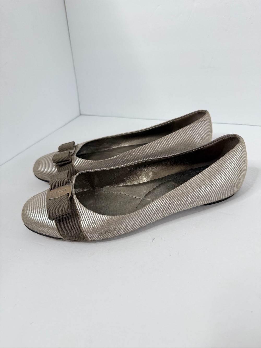 Salvatore Ferragamo Metallic Taupe Ribbon Bow ballet Flats 8.5